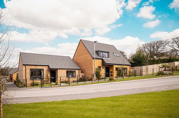 Callington Bungalows Tripleweb